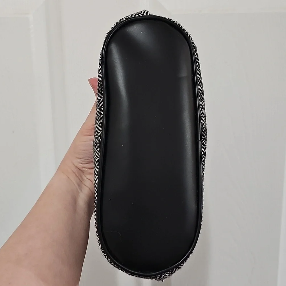 Yankee Candle Black and White Textured Bag